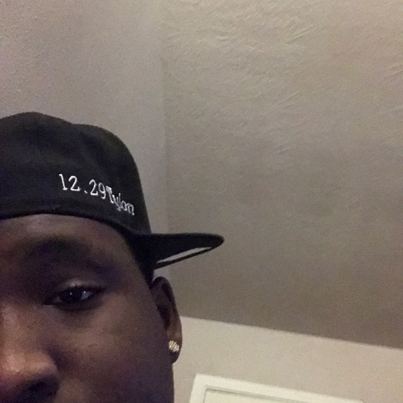 Meet your Posher, Tylon - Picture 1 of 1